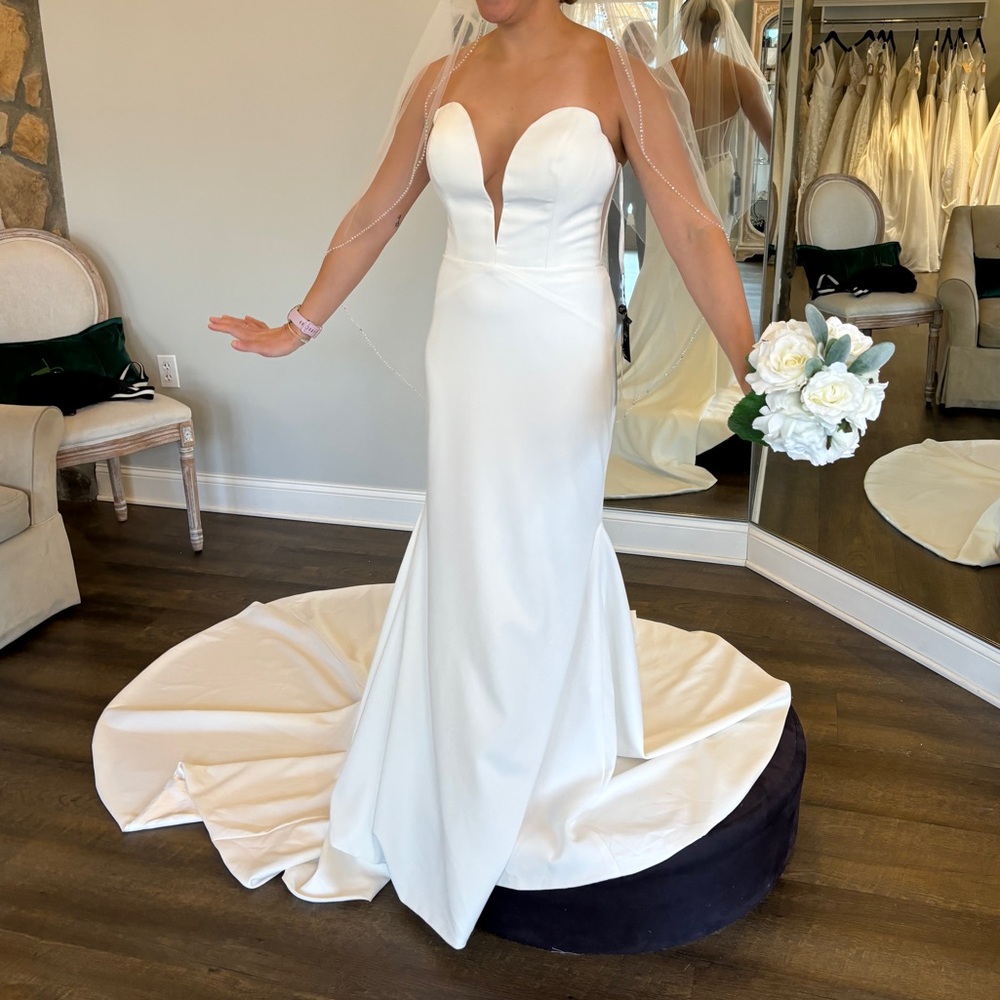 Modern Wedding Look!